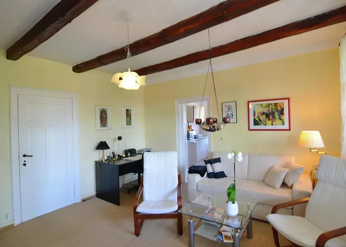 Lägenhet Modern In A Listed With Beautiful View From Balcony